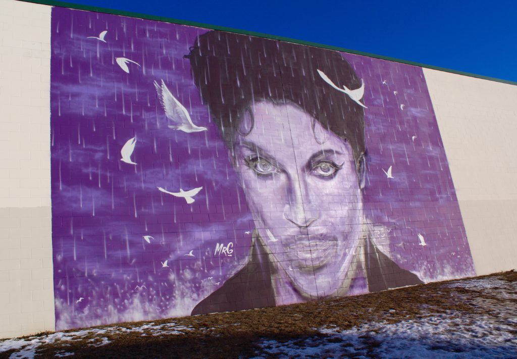 Hanging out in Prince's Home Town, Finding The Prince Mural and other things to do.