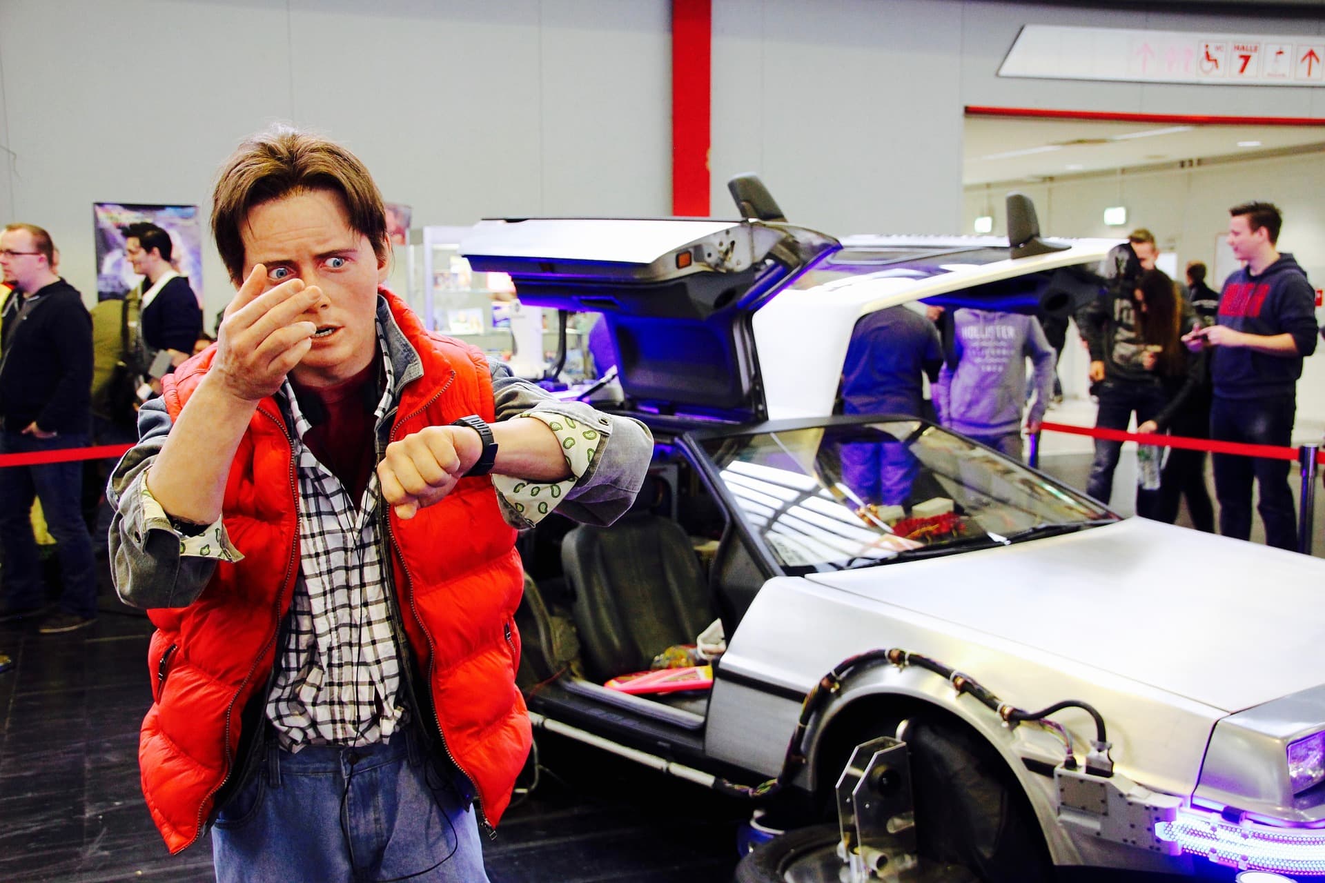 Cars and Photo Ops at the Minneapolis Comic Con