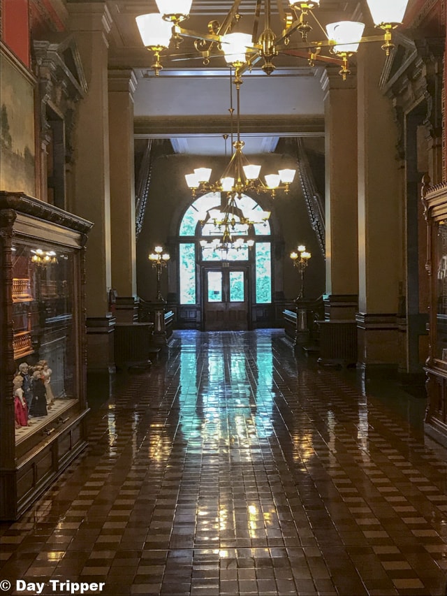 Hallways inside the Iowa State Capitol