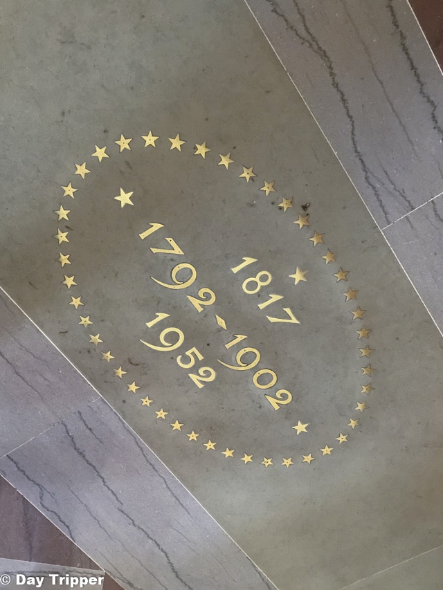 Building Stone in the White House Entrance
