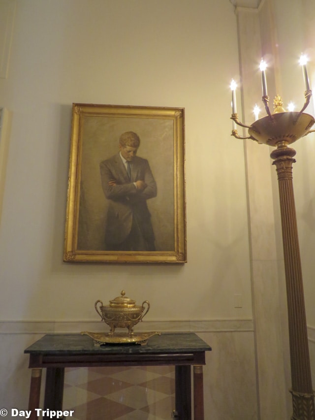 JFKs Portrait hanging in the white house