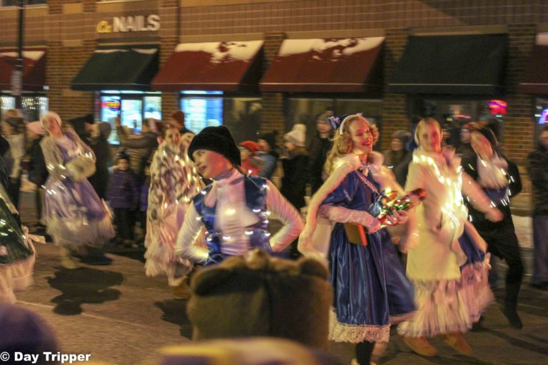 Holiday Fest in Downtown Shakopee: Getting into the Christmas Spirit