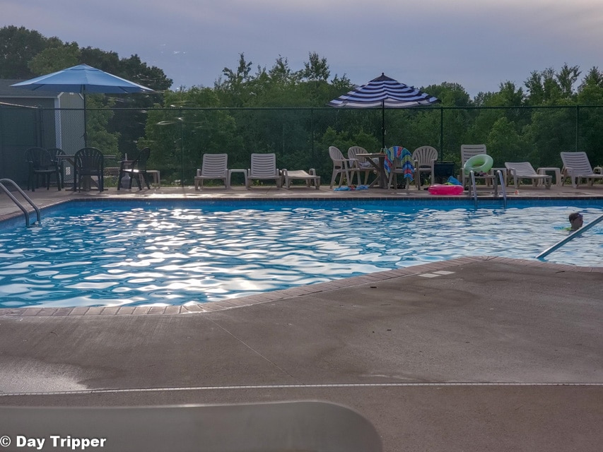 Swimming pool at Country Camping in Isanti