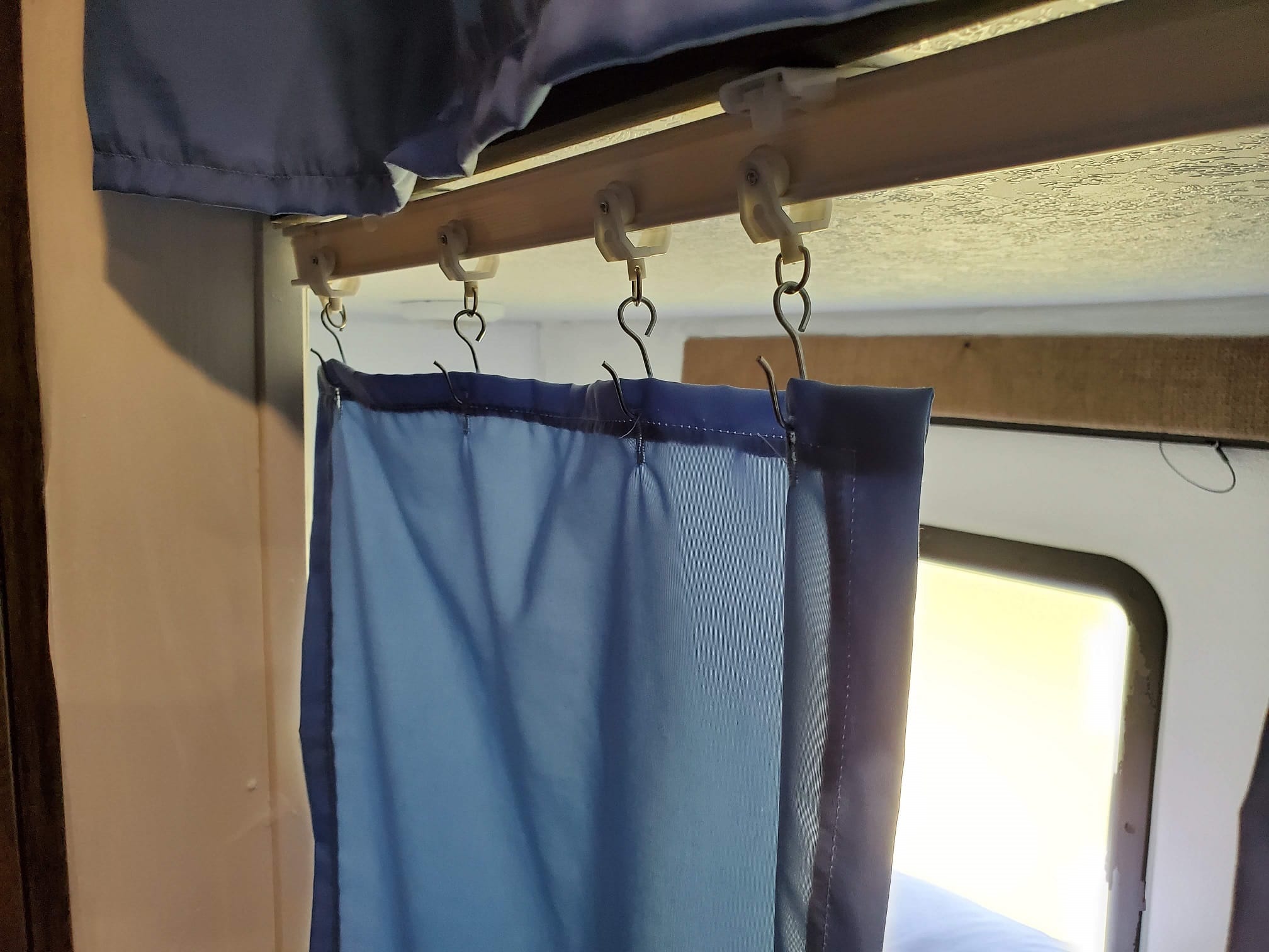 How to Make DIY Camper Curtains