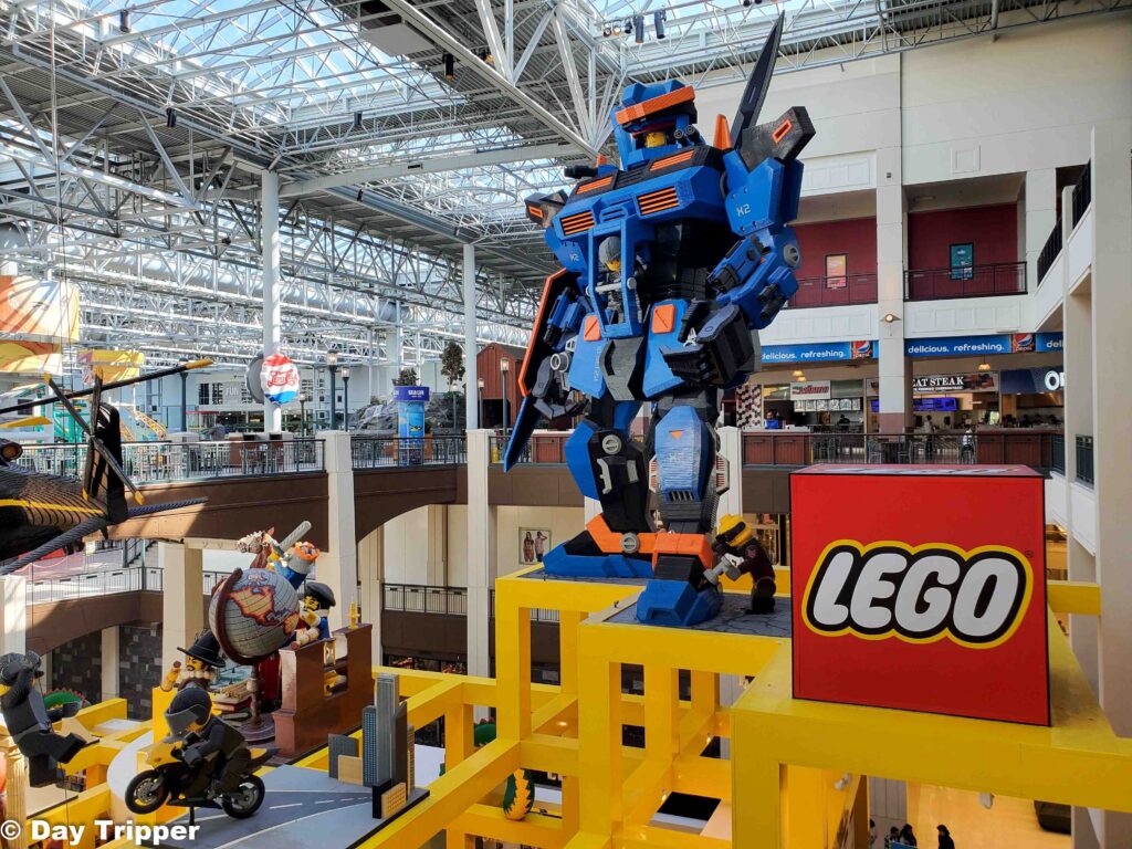 The Lego store MOA creations