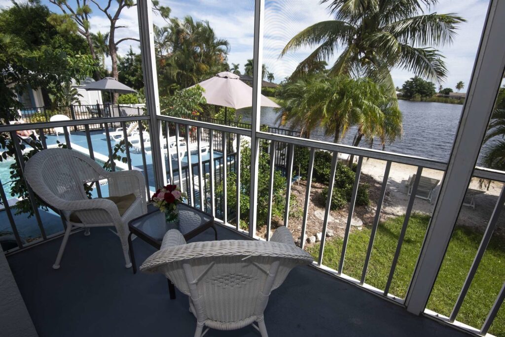 Marco Island Lakeside Inn. Places to Stay in Marco Island Florida