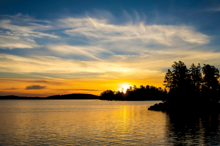 18 Best Lakes in Minnesota to Explore 2023