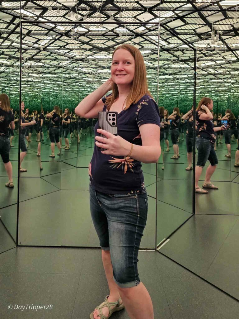 Museum of Illusions Infinity Room